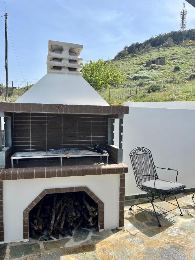 Villa Eftychia Serene Getaway With Hot Tub In A Quiet Location Kissamos Bagian luar foto