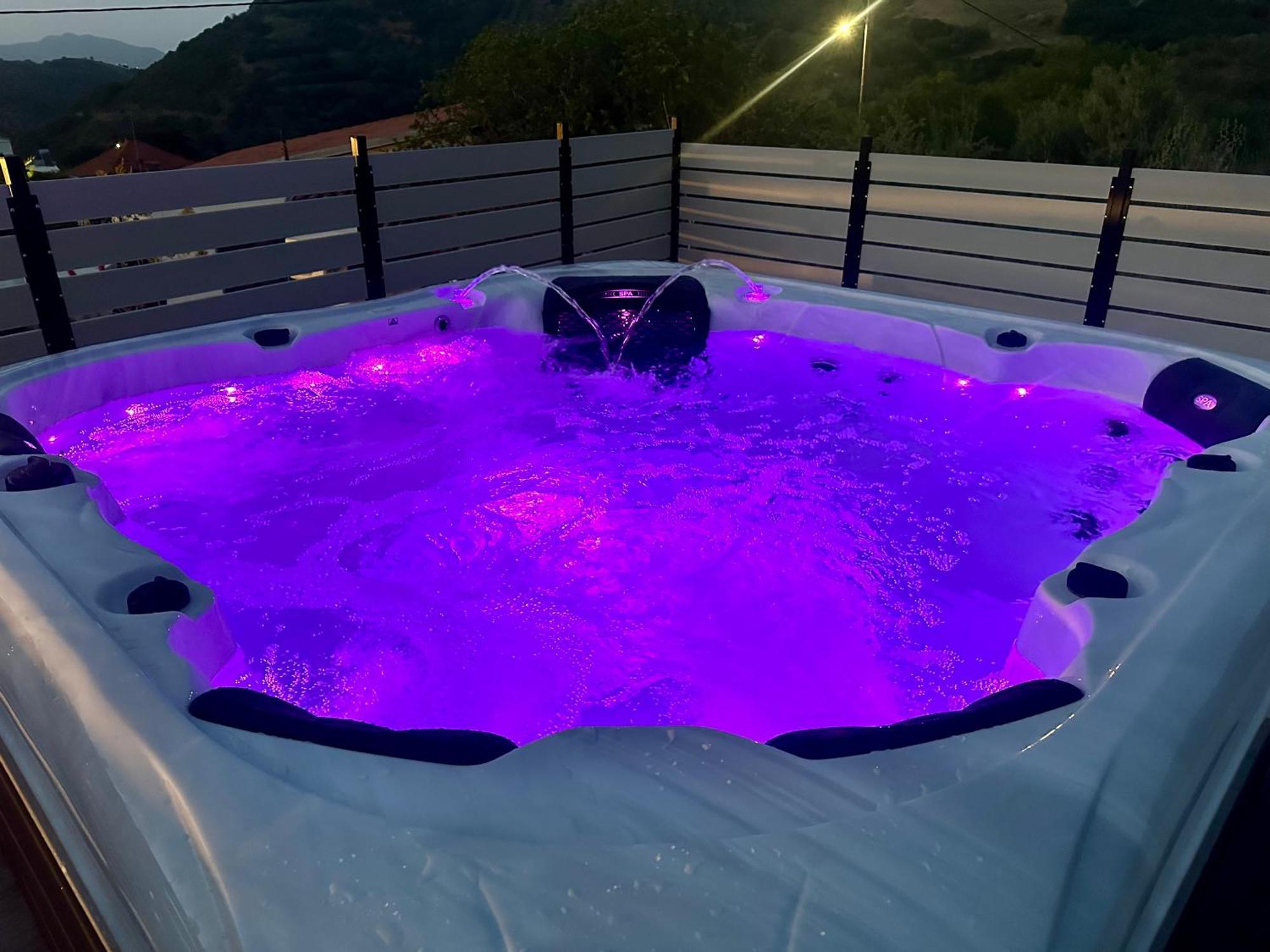 Villa Eftychia Serene Getaway With Hot Tub In A Quiet Location Kissamos Bagian luar foto